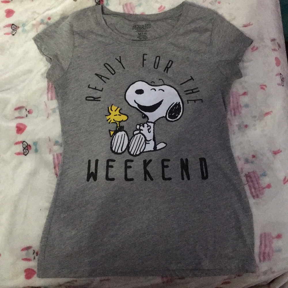 Graphic tee “snoopy weekend design”
